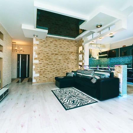 קייב Жк Silver Breeze,Днепровськая Набережная 1А מראה חיצוני תמונה